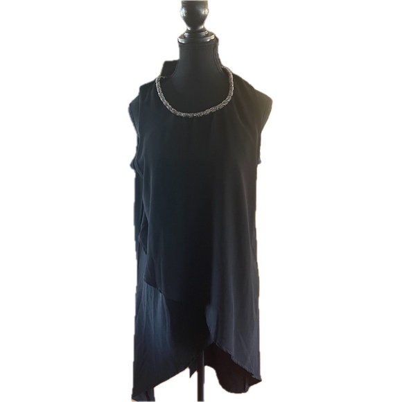 light weight classy blouse - Picture 1 of 3